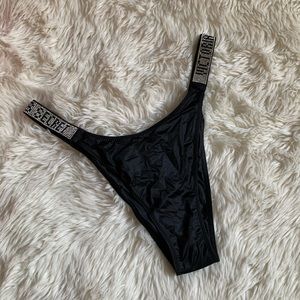 New Victoria’s Secret Very Sexy Bling Strap Panty